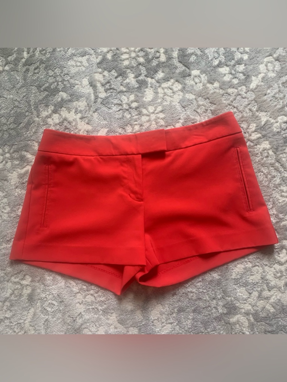 Express Women's Tailored Shorts in Bright Red